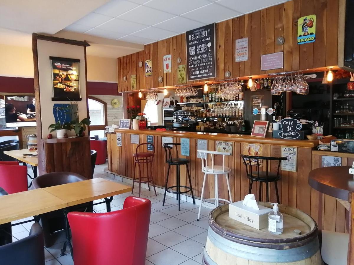 Le Grand Chatelard Hotel Bar Restaurant Sainte-Marie-de-Cuines Exterior photo